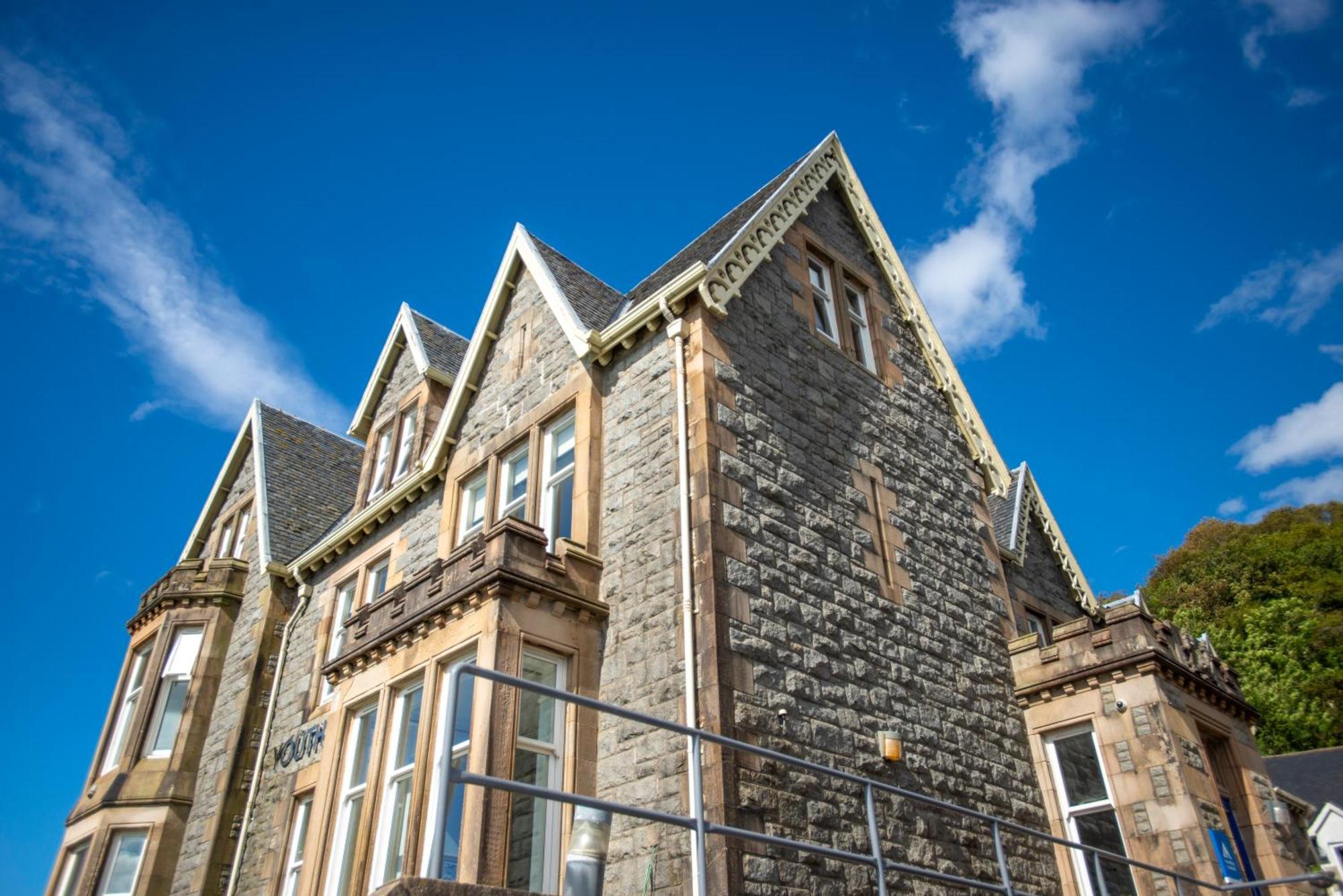Oban Youth Hostel Exterior photo The former school building
